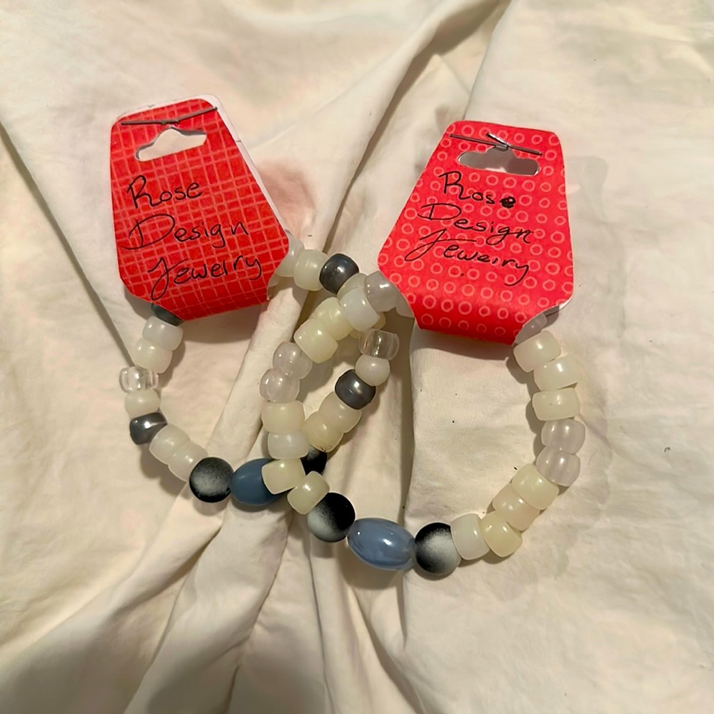 Rose Design Jewelry Bracelet